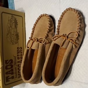 Vintage Taos Moccasins Size 10